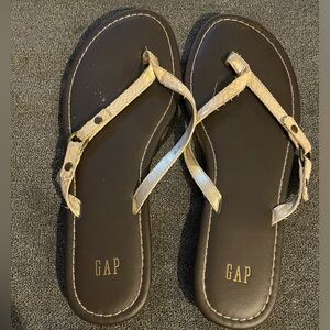 Women’s Gap Cream Strap Sandals- Size 7